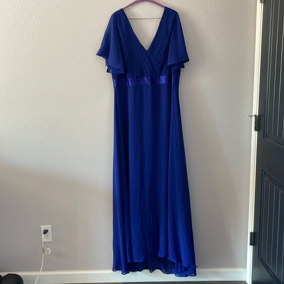 Ever-Pretty Women's Plus Size Double V-Neck Evening Party Maxi, Size 22 - Picture 3 of 12